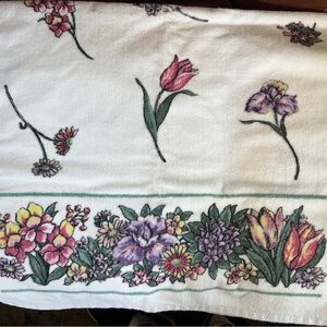 Vintage Floral Towel Set